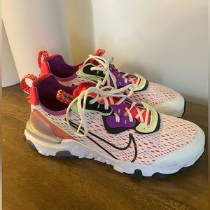 Big kids Nike worn twice 7y can fit womens 8.5